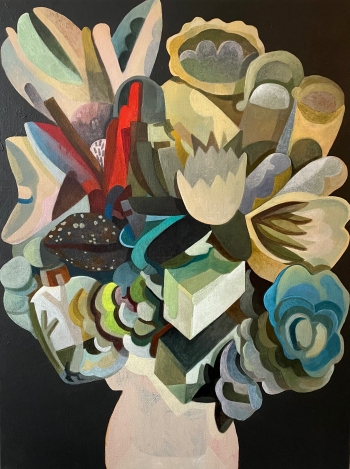 Aan de muur grote bloemen