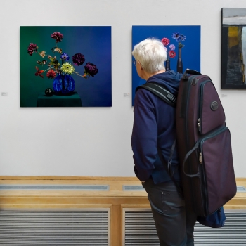 Blumen in Gläsern