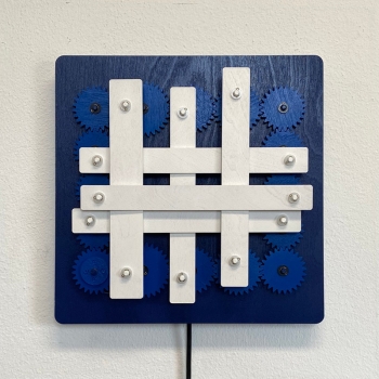 Moving stripes 1.2 – six years (motorized) (2025)