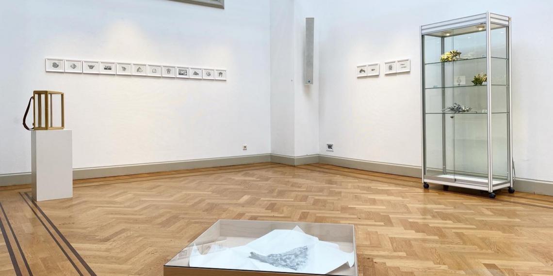Gabriela Acha & Suzanne Plomp - Amethyst