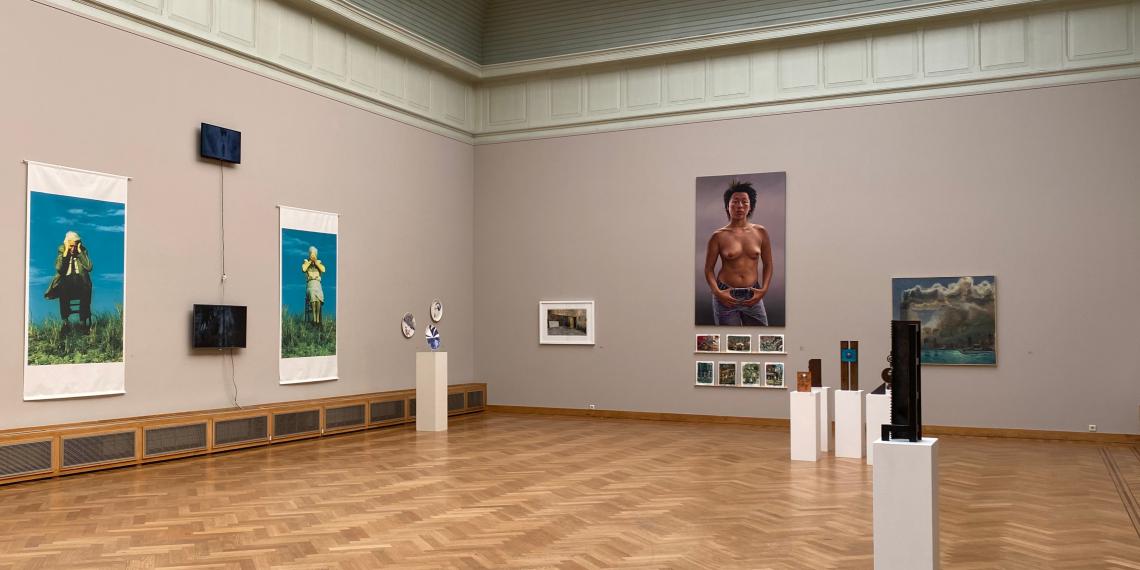 1 ½ m. expo