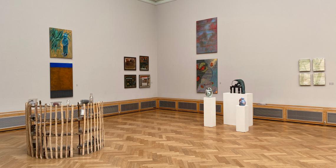 1 ½ m. expo