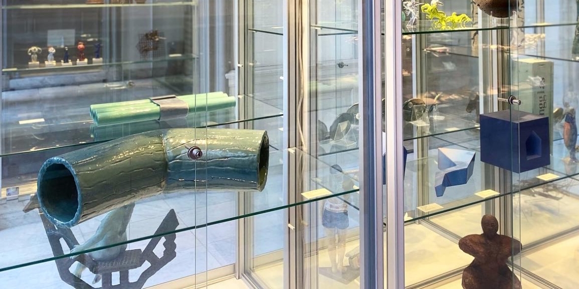 Klein formaat & Vitrines