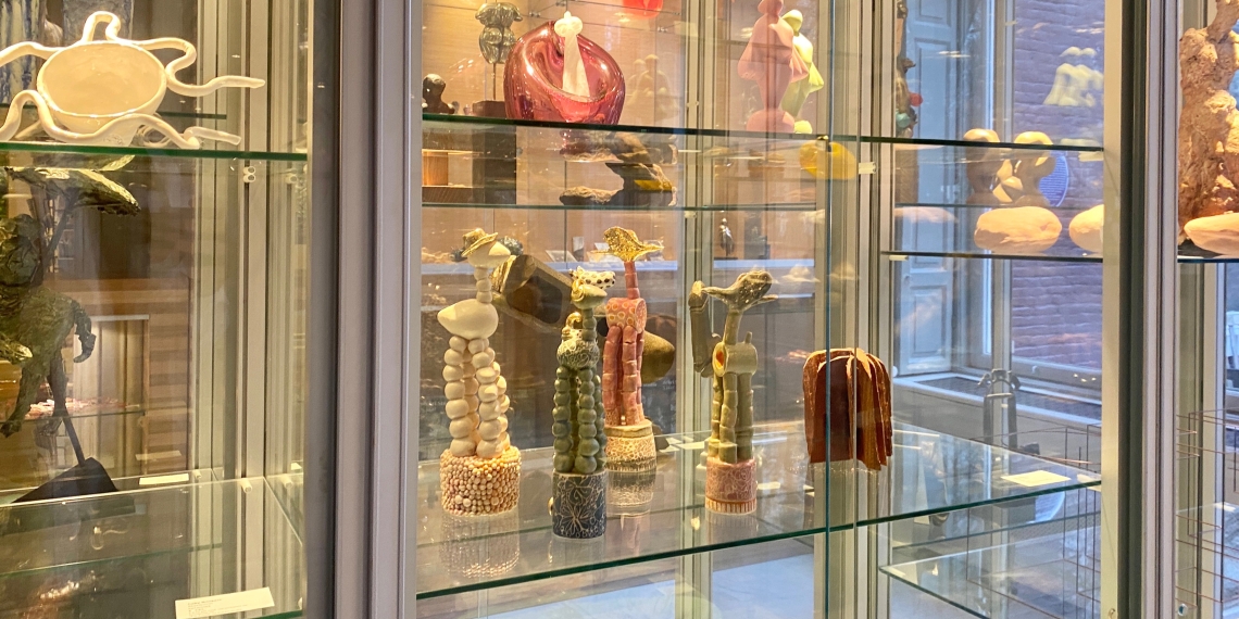Klein Formaat & Vitrines