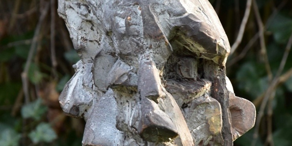 Beelden in de binnentuin