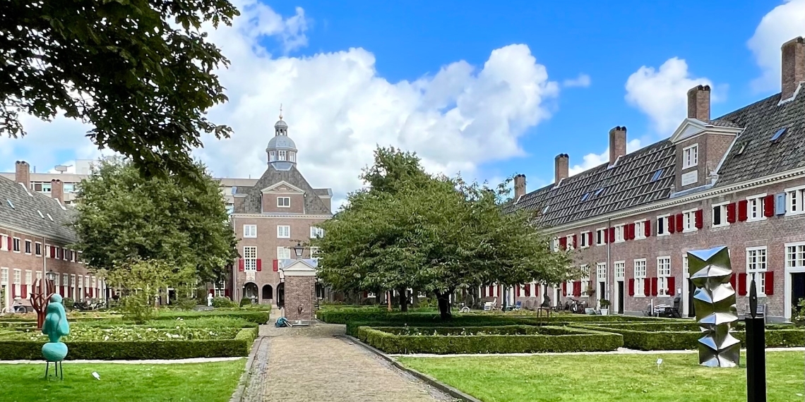 Beelden in de Hof
