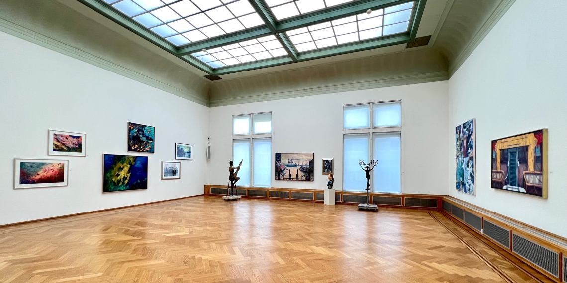 Harry van der Woerd - Symfonie van vorm en kleur